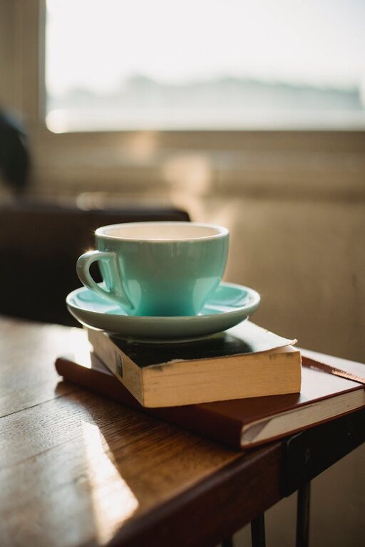 How to Create a Cozy Reading Corner in Your Home